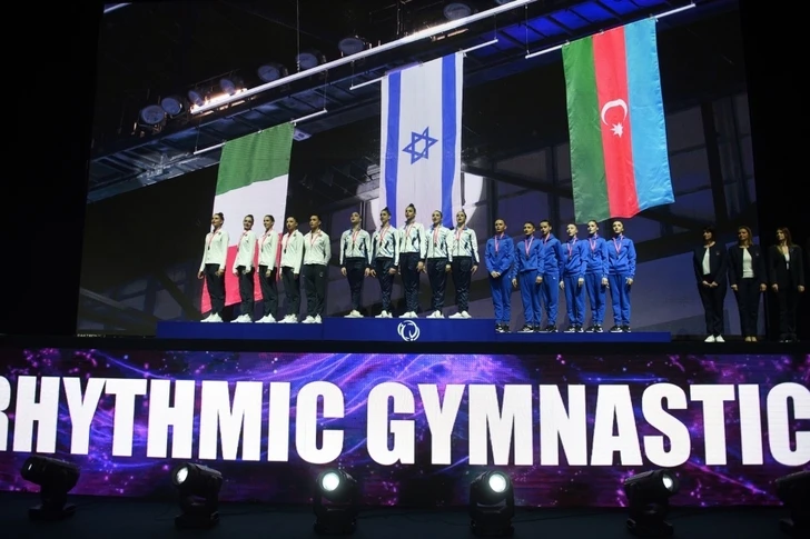 Награждены первые победительницы проходящего в Баку Кубка Европы по художественной гимнастике
