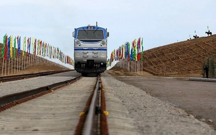 Иран делает ставку на транспортный коридор через Азербайджан