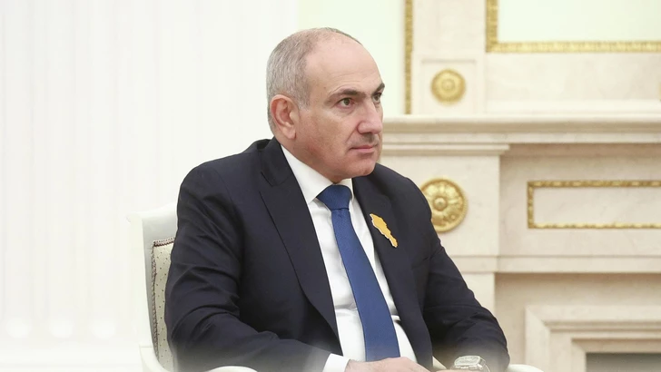 Пашинян анонсировал публикацию проекта новой Конституции Армении и связал реформу с мирным договором