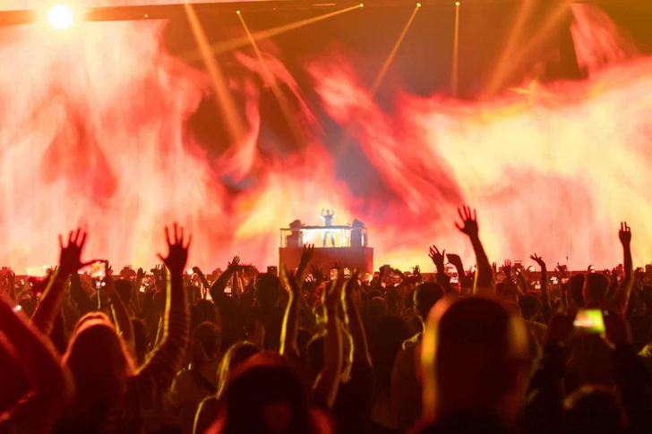 Glass Animals и Martin Garrix выступили в Баку