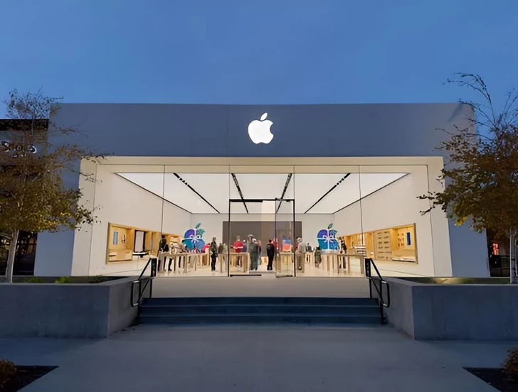 Apple сократила заказы на комплектующие для iPhone 18 Pro из-за снижения спроса