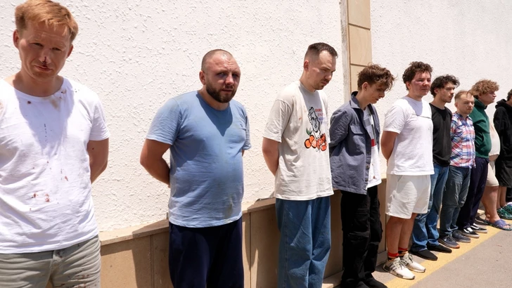 Media.az - Новости Азербайджана - Сабаильский суд арестовал восьмерых граждан России, обвиняемых в наркотранзите