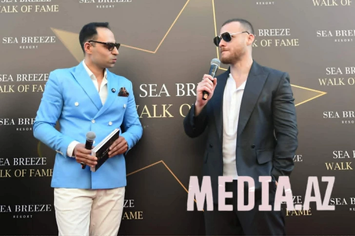 Media.az - Новости Азербайджана - Керем Бюрсин получил именную звезду на Sea Breeze Walk of Fame