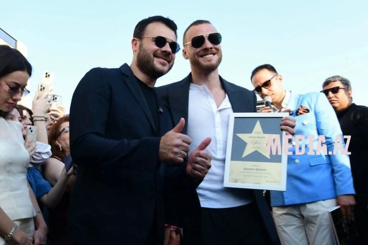 Media.az - Новости Азербайджана - Керем Бюрсин получил именную звезду на Sea Breeze Walk of Fame