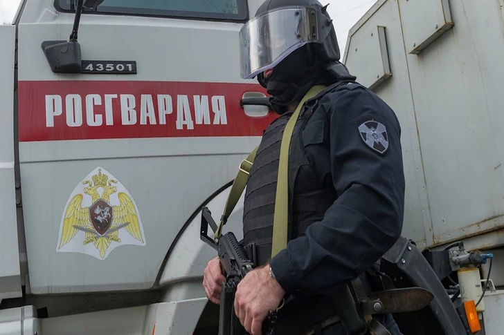 В Москве на территории рынка задержали 70 мигрантов