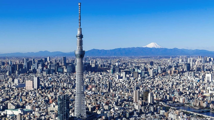 На башне Tokyo Skytree из-за вставшего лифта застряли 1,2 тыс. человек