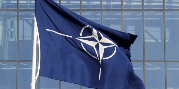 Альянс НАТО готовит стратегию ответа на возможное нападение России с применением новых технологий