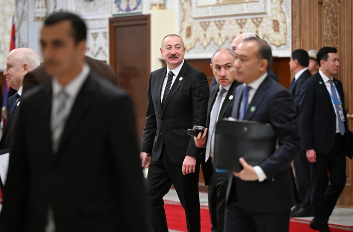 Media.az - Новости Азербайджана - Ильхам Алиев принял участие в заседании Совета глав государств СНГ в расширенном составе