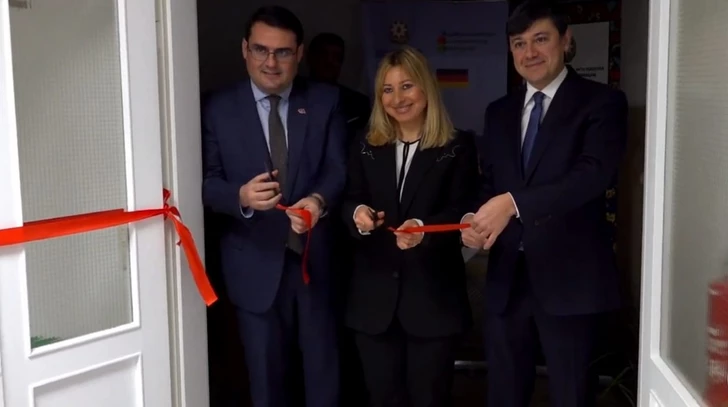 Media.az - Новости Азербайджана - Мугам в центре Европы: как Гюнай Мирзоева пропагандирует азербайджанскую культуру за рубежом