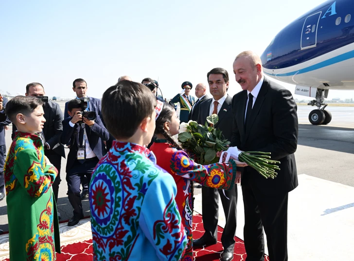 Media.az - Новости Азербайджана - Президент Азербайджана Ильхам Алиев прибыл с визитом в Таджикистан