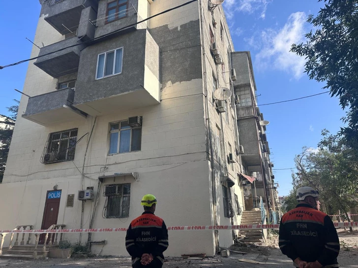 Мужчину выбросило на крышу: подробности произошедшего в бакинской квартире взрыва