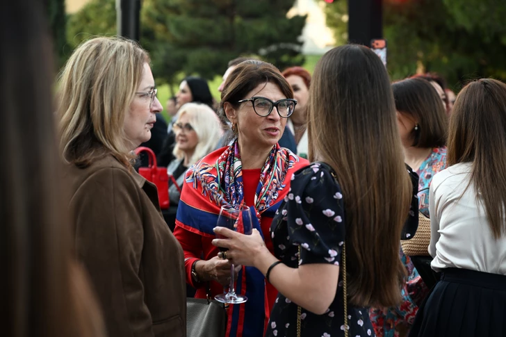 Media.az - Новости Азербайджана - В Центре Гейдара Алиева открылась персональная выставка перуанского художника