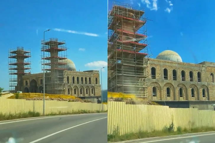 В Лачыне завершается строительство крупного комплекса мечети