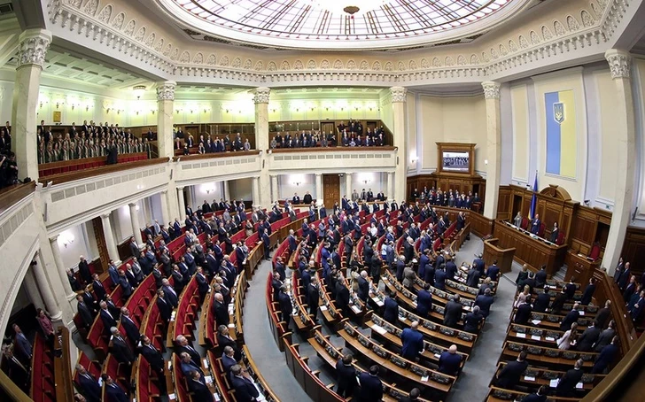 Верховная Рада продлила военное положение в Украине до февраля 2026 года