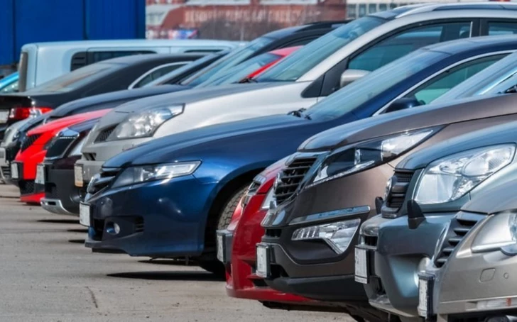 Азербайджан увеличил расходы на импорт автомобилей почти на 22%