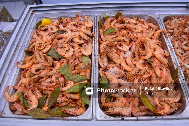 Падение цен на рынках Баку: морепродукты стали существенно доступнее