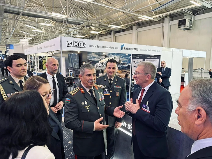 Media.az - Новости Азербайджана - Делегация Азербайджана демонстрирует новейшие оборонные технологии на выставке в Словакии