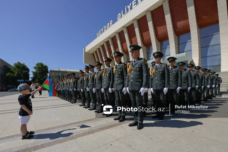 Media.az - Новости Азербайджана - В Баку прошли шествия в сопровождении военных оркестров по случаю Дня Вооруженных сил
