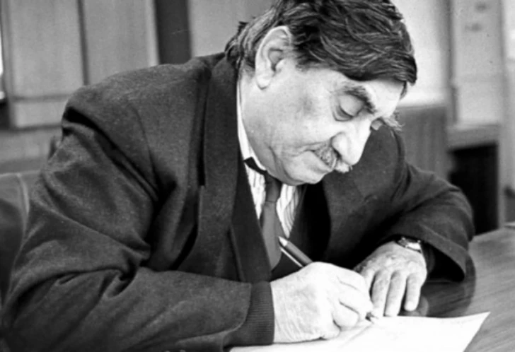 Мастер слова и хранитель традиций: сегодня день рождения азербайджанского поэта Габиля Имамвердиева