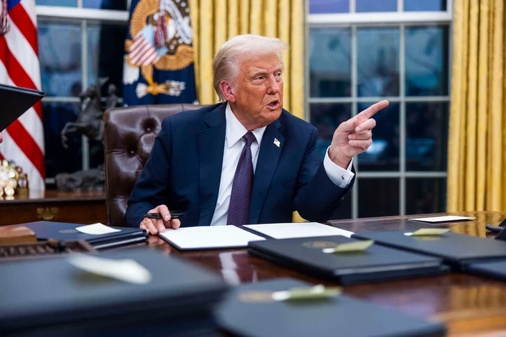 СМИ: Трамп добивается заморозки «миллиардов долларов» на иностранную помощь