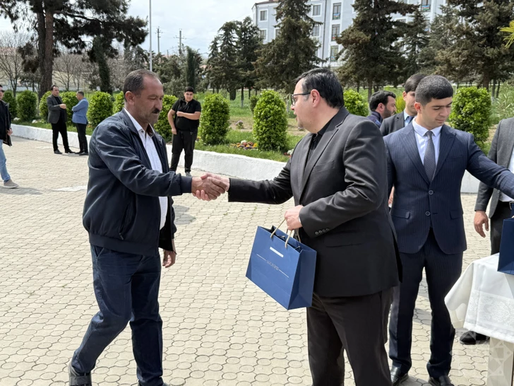 Media.az - Новости Азербайджана - В Ходжавенд прибыла очередная группа бывших вынужденных переселенцев, им вручены ключи от квартир