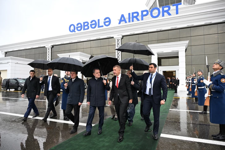 Завершился официальный визит премьер-министра Чехии в Азербайджан