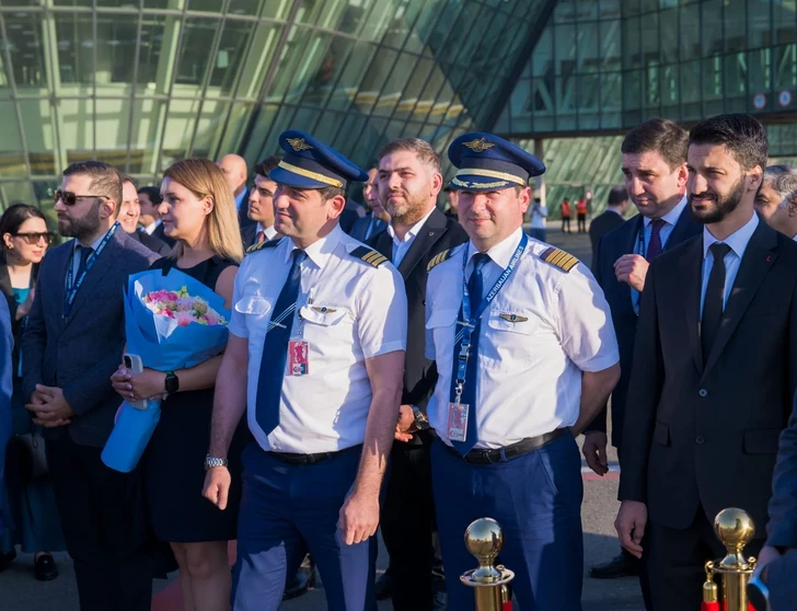Media.az - Новости Азербайджана - Первый самолет нового поколения Airbus A321neo авиакомпании AZAL прибыл в Баку
