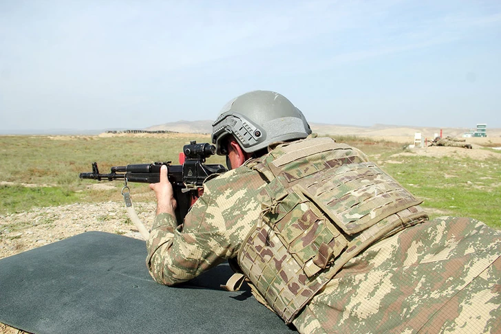 Media.az - Новости Азербайджана - Учебные сборы военнообязанных проходят в воинской части Сил спецназначения Азербайджана