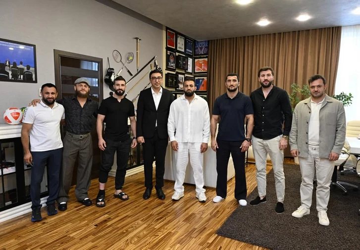Фарид Гаибов встретился с азербайджанскими участниками UFC Fight Night