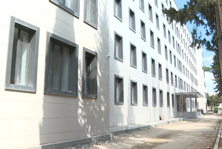 Судьба Наримановского медцентра в Баку: врачи опасаются закрытия после ремонта