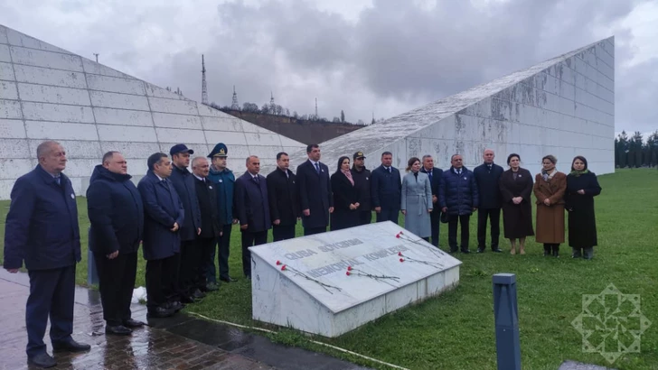 Media.az - Новости Азербайджана - Губинский мемориальный комплекс массово посещают в годовщину геноцида азербайджанцев