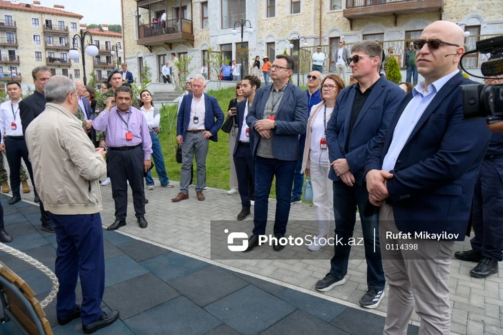Media.az - Новости Азербайджана - Аккредитованные в Азербайджане дипломаты возвращаются из Агдама в Баку на скоростном поезде