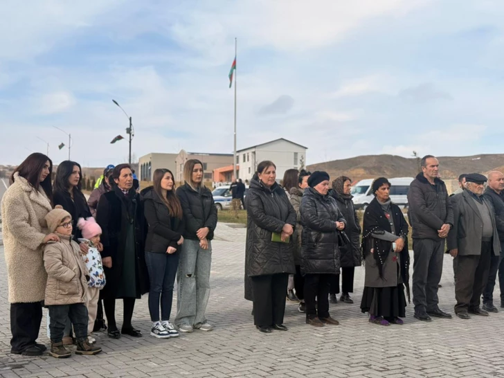 Media.az - Новости Азербайджана - В село Хоровлу Джебраильского района выехала очередная группа бывших вынужденных переселенцев