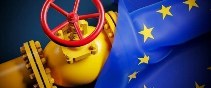 Цена газа в Европе впервые с марта превысила 800 долларов