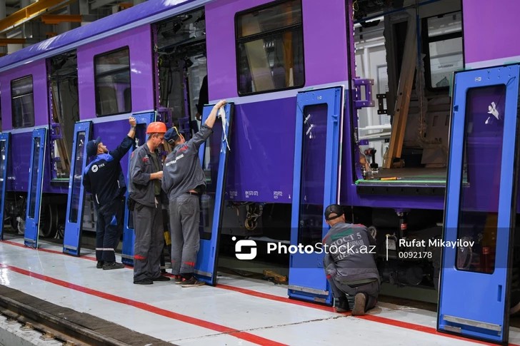 Бакинский метрополитен завершает переговоры о приобретении поездов нового поколения