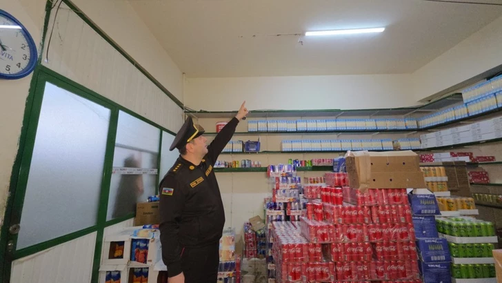 Media.az - Новости Азербайджана - В Баку закрыли оптовый продуктовый магазин из-за нарушений пожарной безопасности