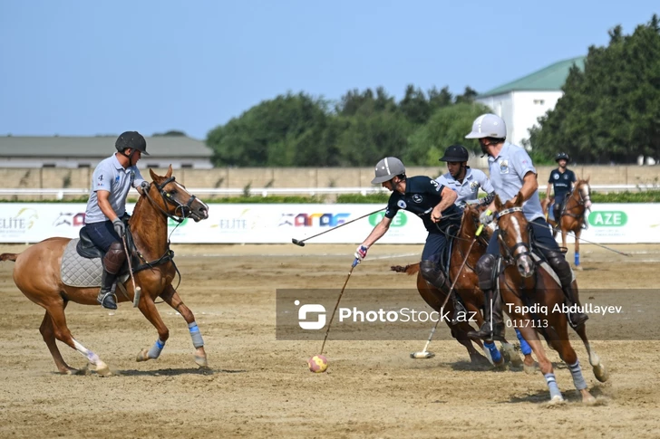 В Баку состоялась открытая тренировка команды Elite Polo Club накануне турнира по Beach Polo