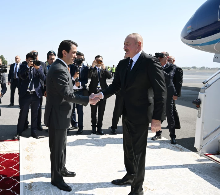 Media.az - Новости Азербайджана - Президент Азербайджана Ильхам Алиев прибыл с визитом в Таджикистан