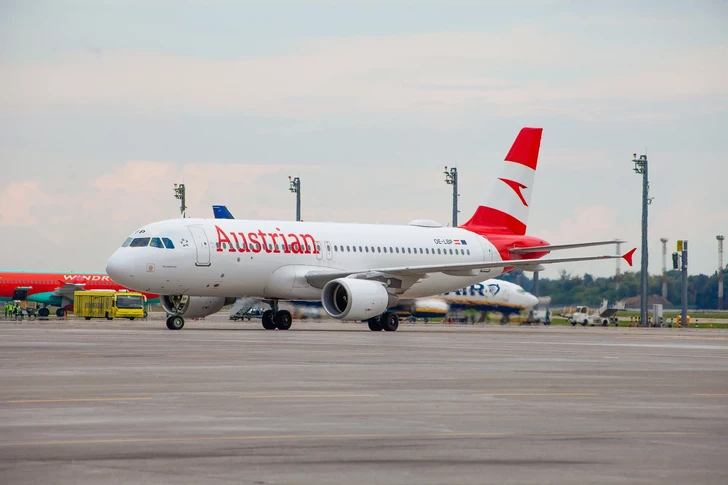 Рейс Austrian Airlines из Тель-Авива экстренно сел в Софии из-за сообщения о бомбе на борту