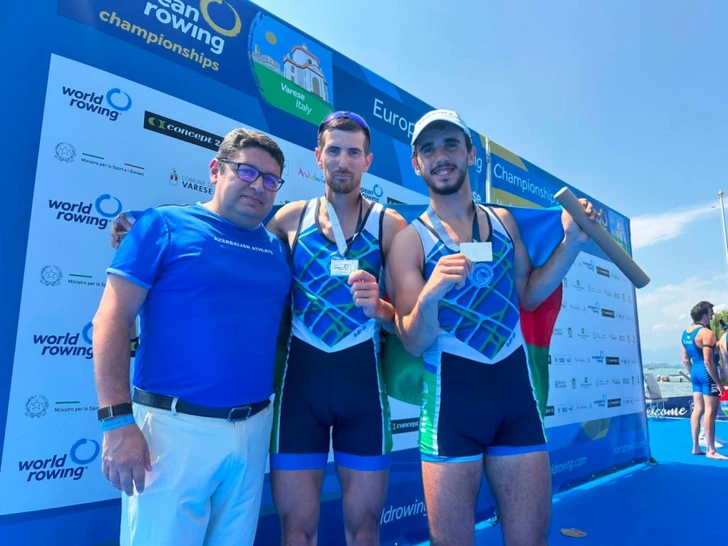 Азербайджанские гребцы завоевали серебро на чемпионате Европы по академической гребле в Италии