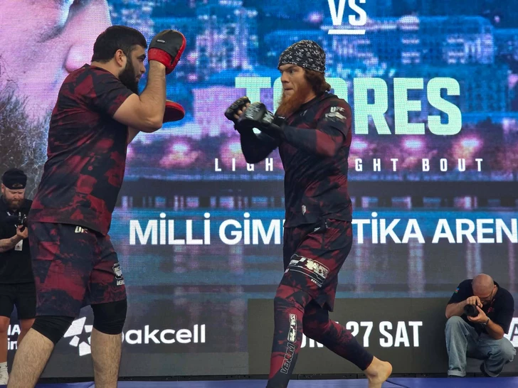 Media.az - Новости Азербайджана - Звезды UFC провели открытую тренировку на Бакинском бульваре