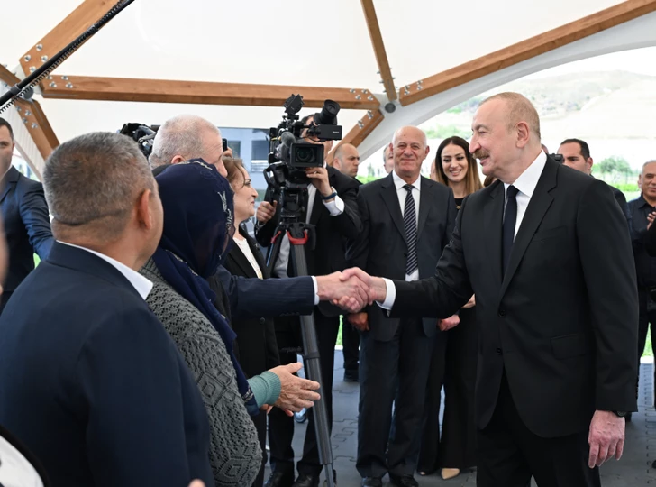 Media.az - Новости Азербайджана - Президент и первая леди совершили поездку в Джебраильский район