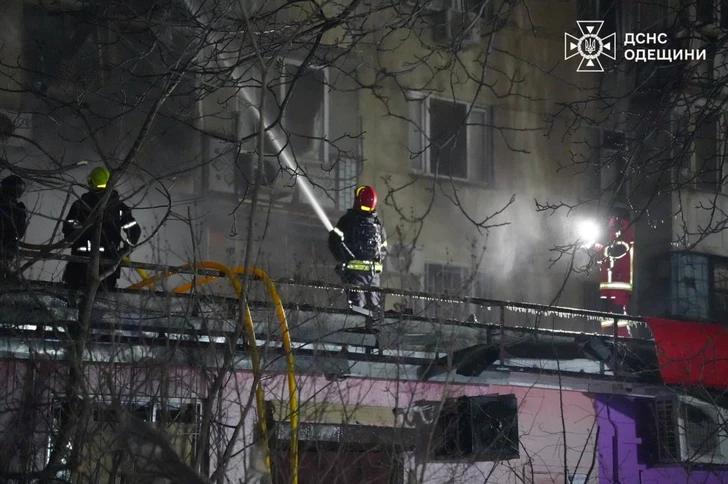 Media.az - Новости Азербайджана - Ночной обмен ударами дронов: в Туапсе загорелся НПЗ, в Одессе повреждены жилые дома, есть раненые