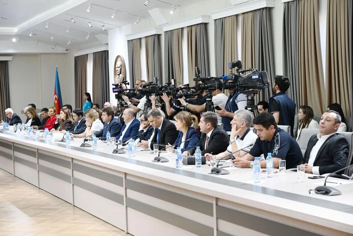 Media.az - Новости Азербайджана - В Азербайджане обсудили законопроект о защите детей в цифровом пространстве