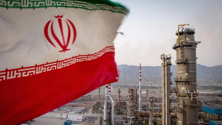 Иран восстановил работу большинства нефтехимических мощностей