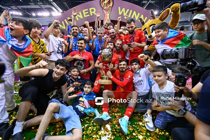 В Баку прошла церемония награждения чемпионата мира по мини-футболу