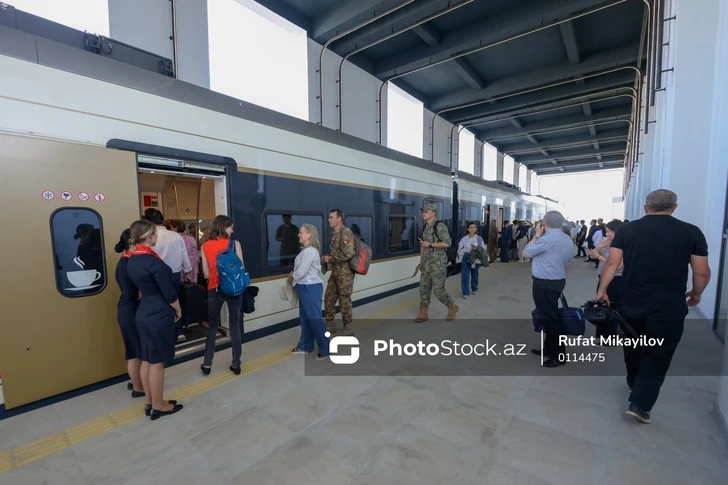 Media.az - Новости Азербайджана - Аккредитованные в Азербайджане дипломаты возвращаются из Агдама в Баку на скоростном поезде