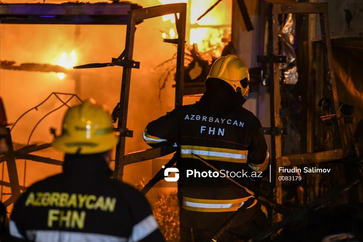 В одном из ресторанов Абшеронского района произошел пожар