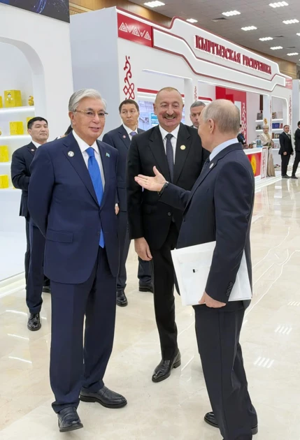 Media.az - Новости Азербайджана - Азербайджанский стенд на саммите СНГ: ковры и кялагаи