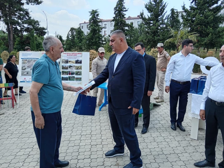 Media.az - Новости Азербайджана - Семьям, прибывшим сегодня в Ходжавендский район, вручены ключи от новых домов